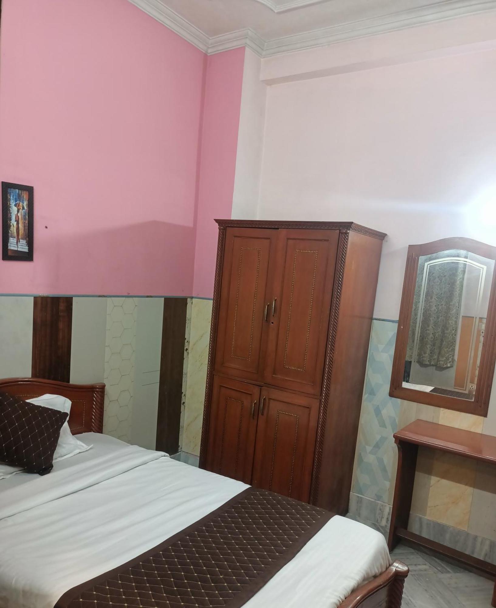 Hotel Riz فاراناسي المظهر الخارجي الصورة